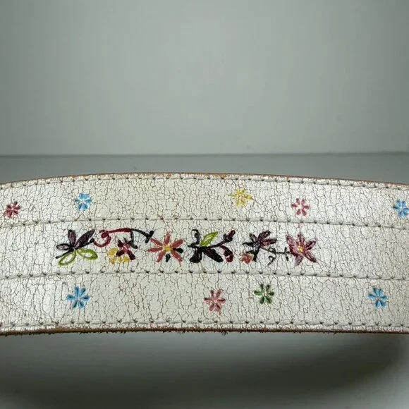 2000s Cracked Leather Look Floral Belt - Picture 5 of 6